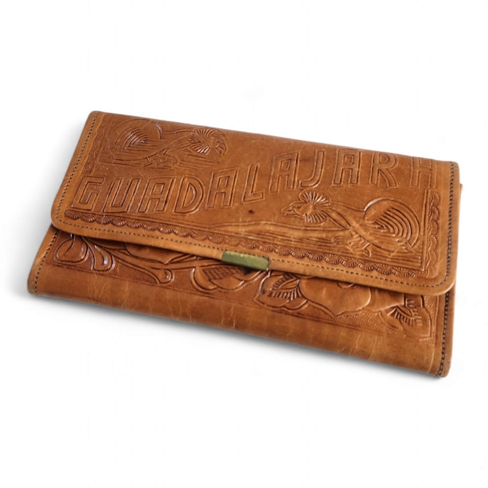 Guadalajara Tooled Leather Trifold Wallet Hecho en Mexico Tan Mexicana